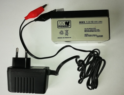 Ładowarka z Akumulatorem 12 v 1.3h Ładowarka z Akumulatorem 12 v 1.3h